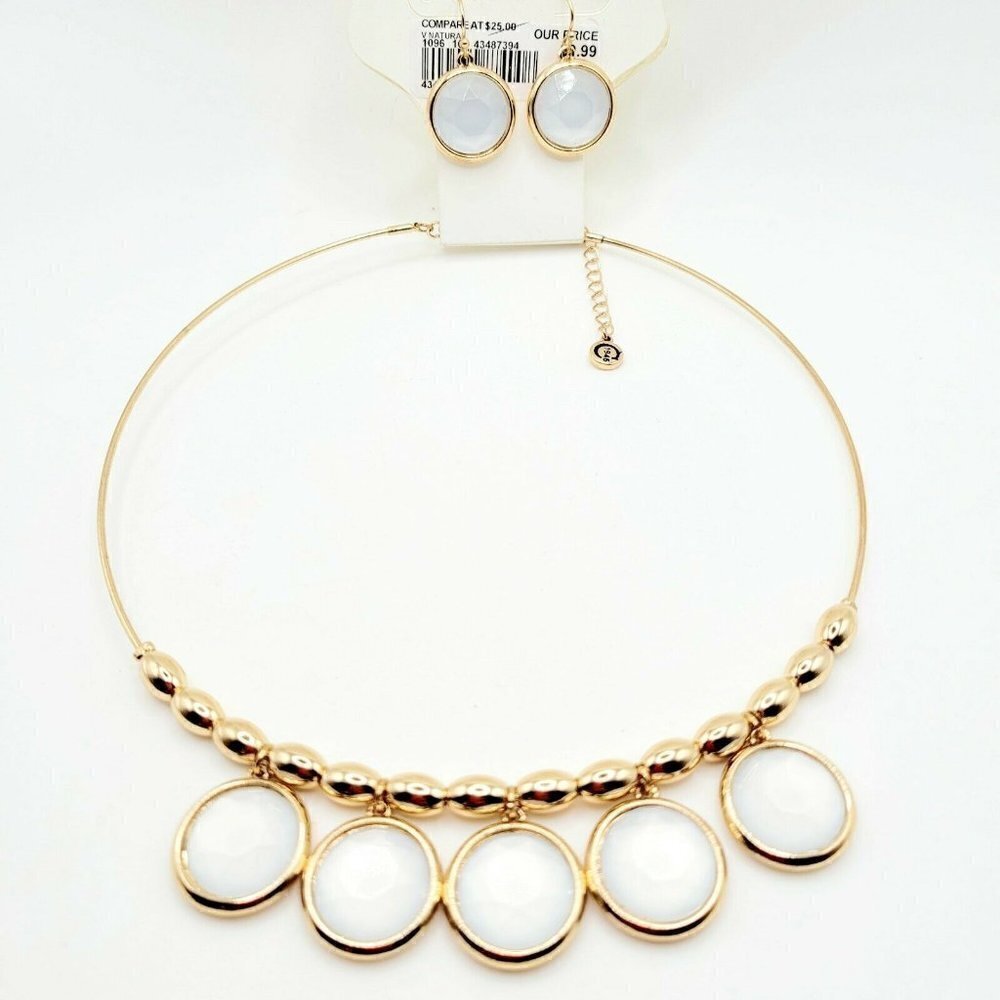 Cato Gold Tone Necklace Earring Set On A Torque Drop Dangle Earrings New On Card